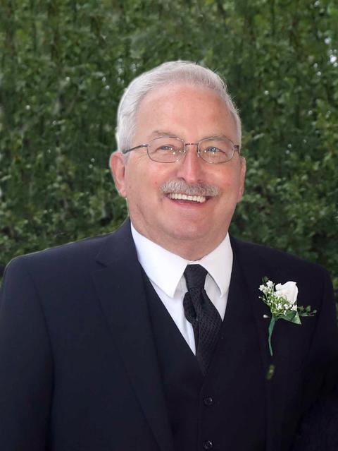 Obituary For Glenn Gail Wood Travis Funeral Chapel: La Plata, MO